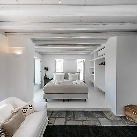 Joy Mykonos Boutique * Ano Mera