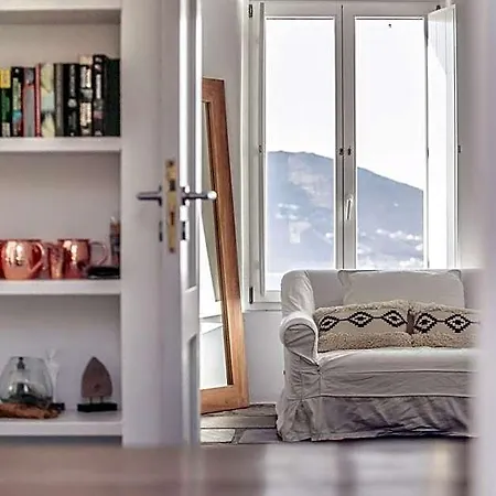 Joy Mykonos Boutique * Ano Mera