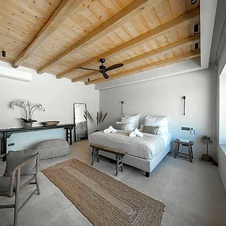 Joy Mykonos Boutique Hotel *